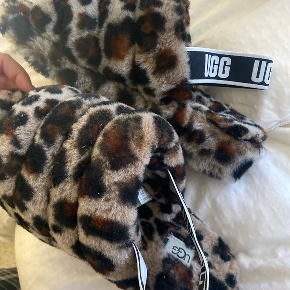 UGG Shoes - UGG slippers